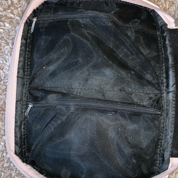 Ulta makeup bag - Picture 2 of 5